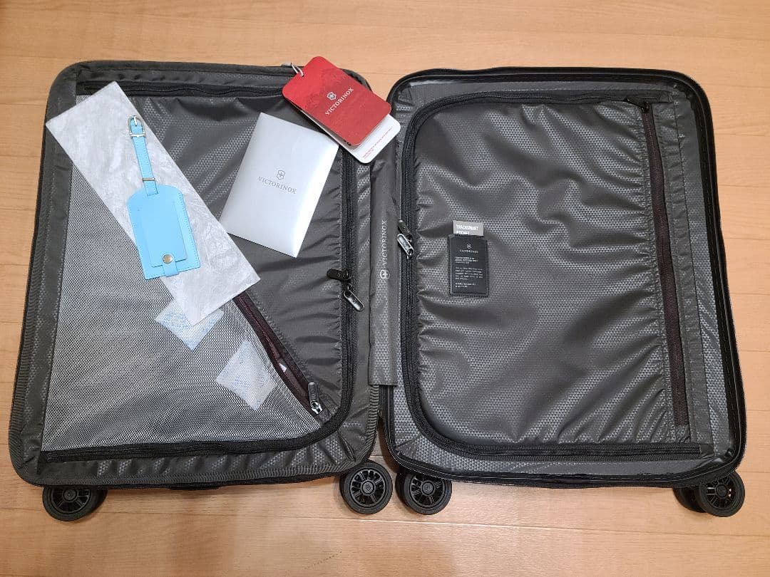 【新品未使用】VICTORINOX キャリーケース　スーツケース