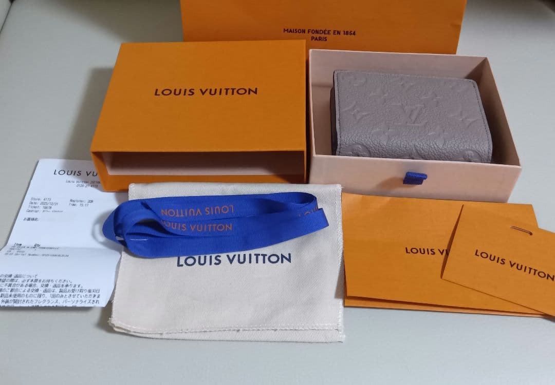 極美品✨LOUIS VUITTON ポルト フォイユ クレア 二つ折り財布