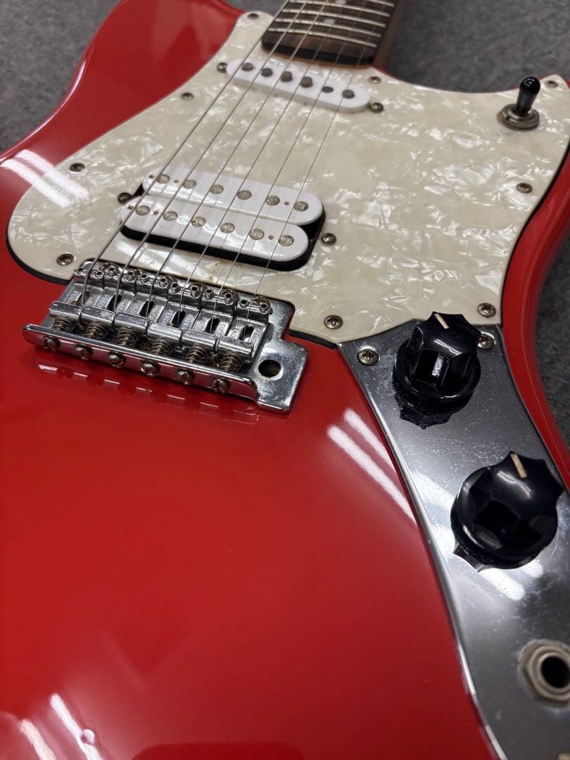 Squire Fender サイクロン　超良音！！レッド