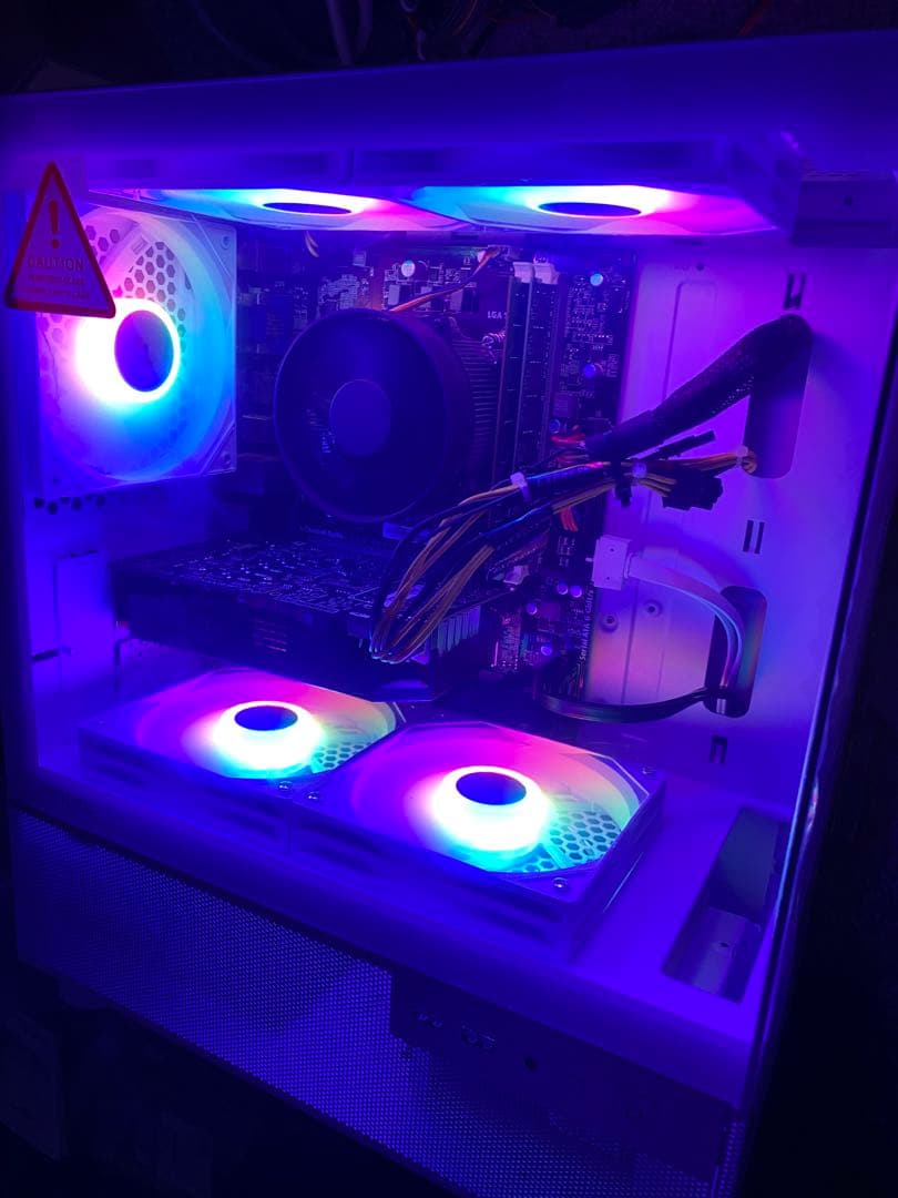 ゲーミングPC core i7 GTX1070搭載