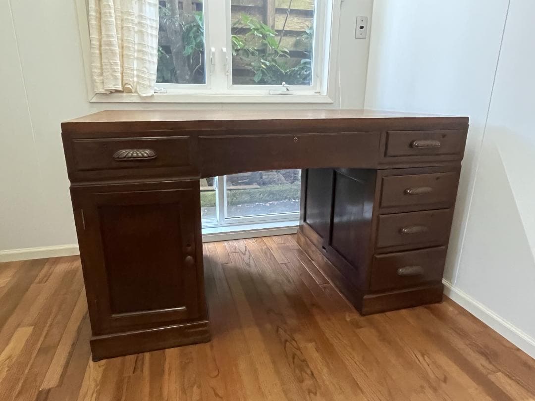 骨董店で購入した【両袖デスク】ヴィンテージ　（引取り＝値引きアリ）