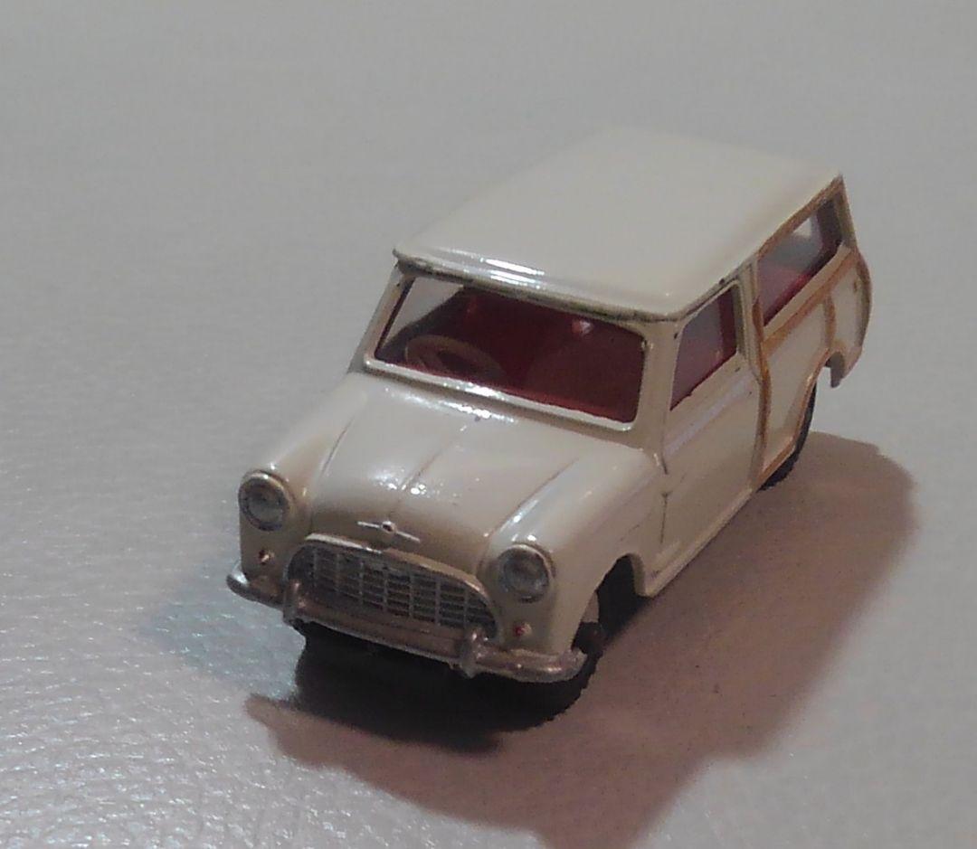 ・モーリスミニトラベラーダイキャストミニカー