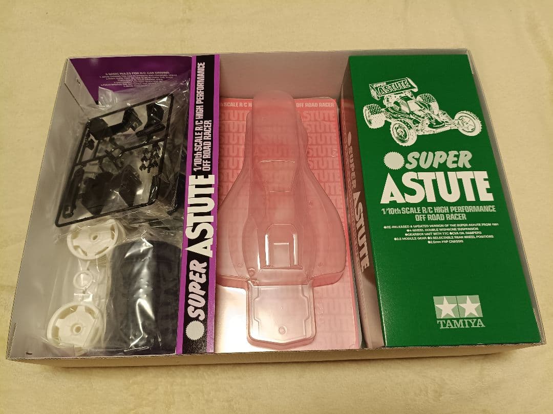 【新品】 SUPER ASTUTE スーパーアスチュート