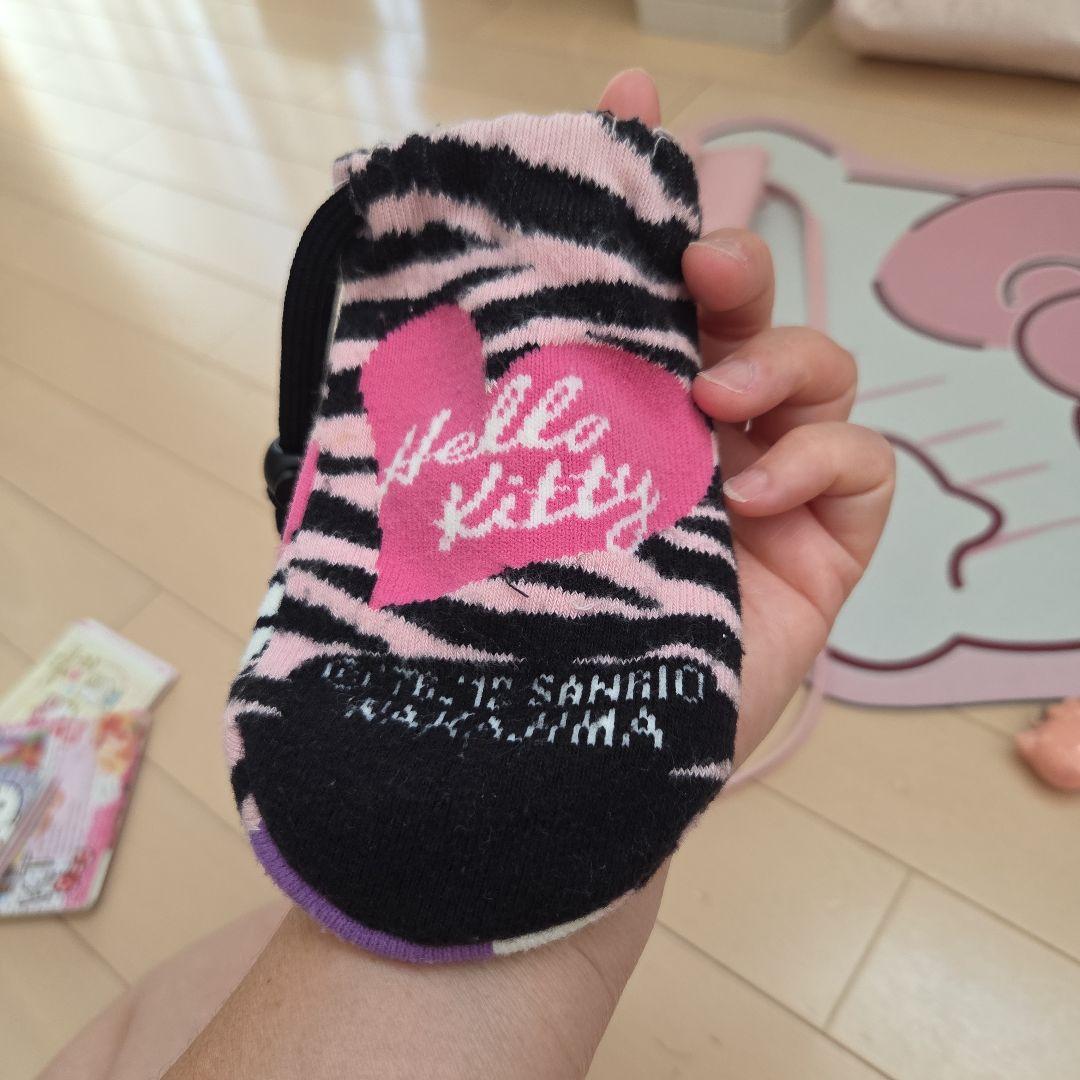 サンリオ　キティ 　昭和レトロ　ご当地　お財布ショルダー　マット　海外人気品