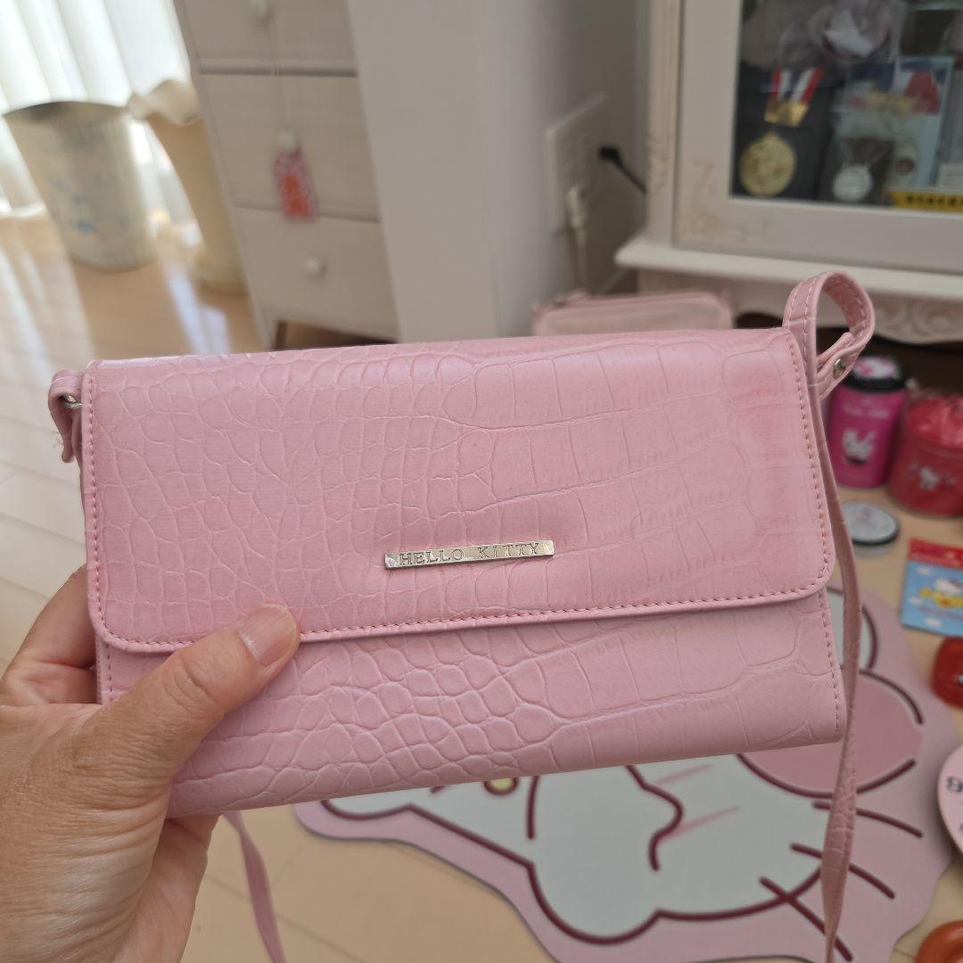 サンリオ　キティ 　昭和レトロ　ご当地　お財布ショルダー　マット　海外人気品