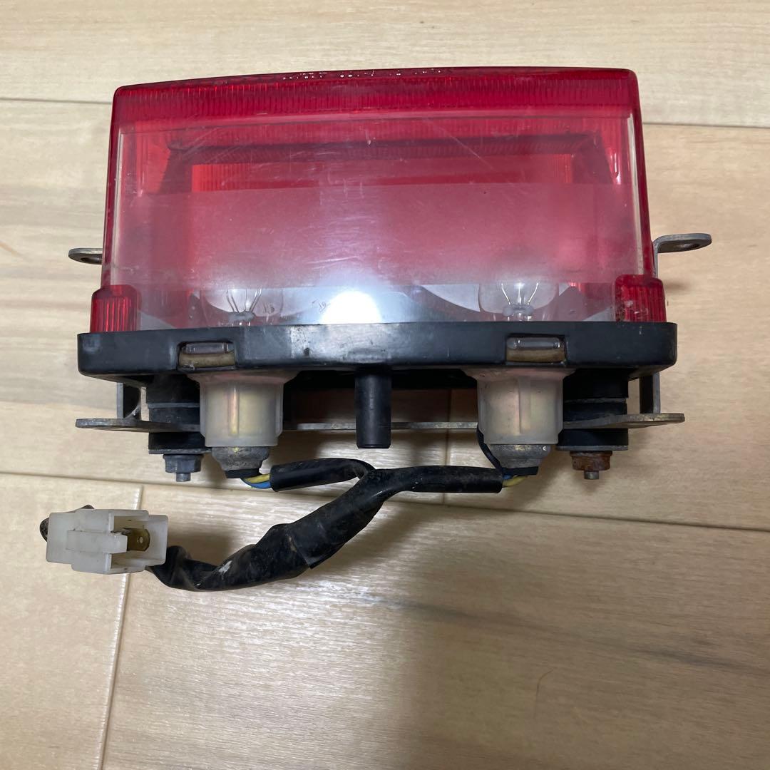 XJR400 テールランプとテールランプステー