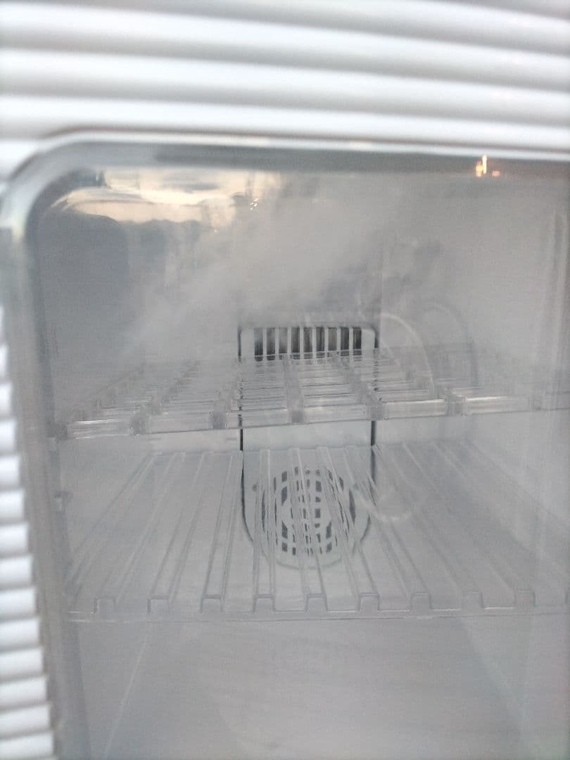 VERSOS 冷温庫 25L ペルチャ方式 VS-470