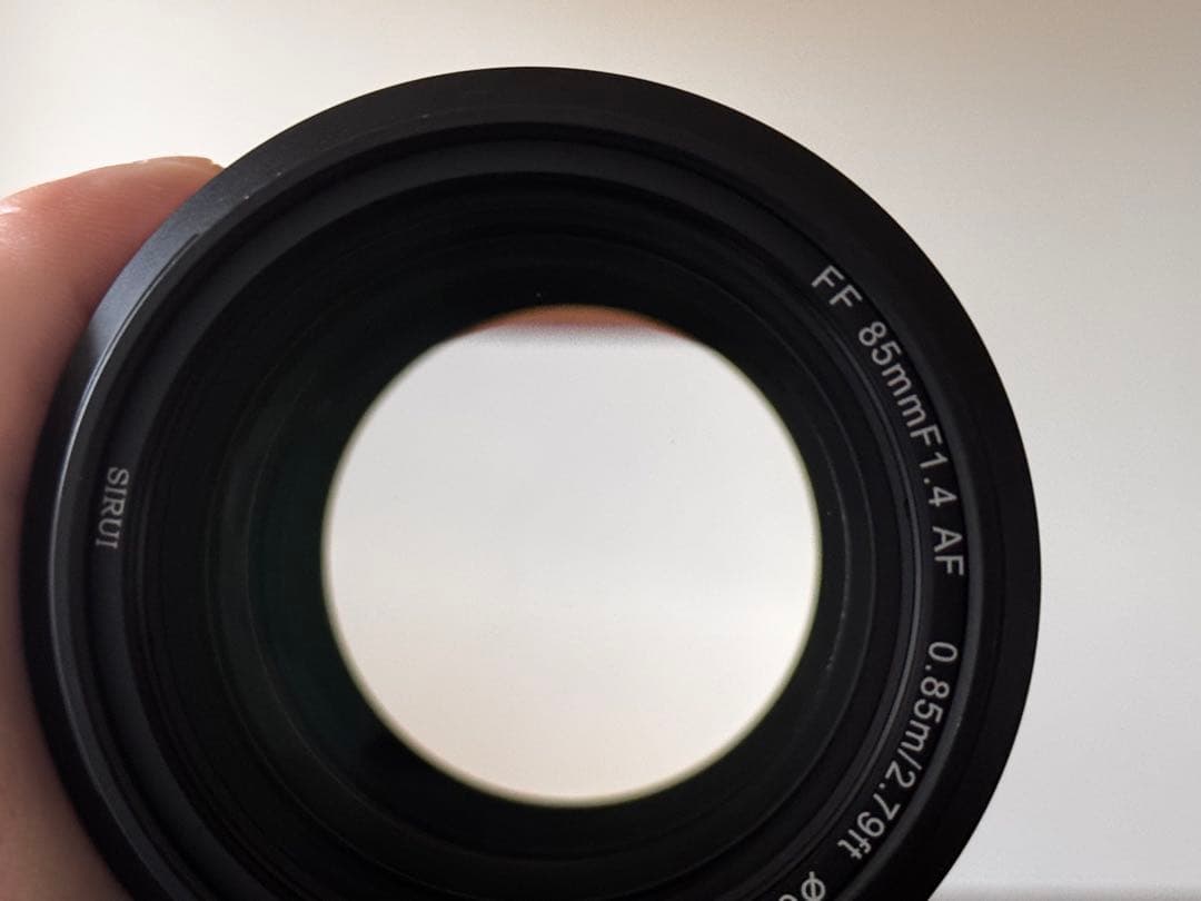 SIRUI 85mm F1.4 aurora SONY用