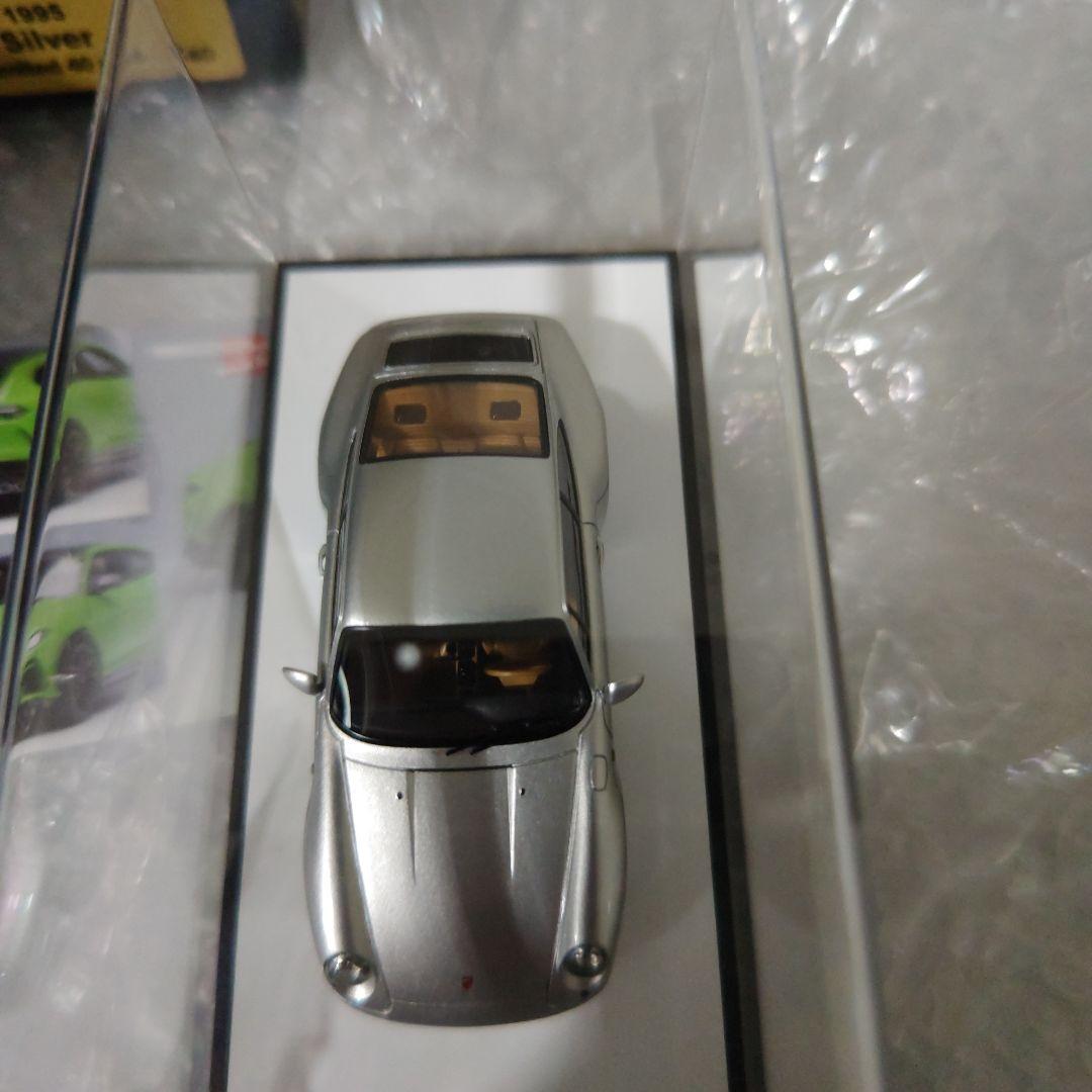 1/43　VISION　ポルシェ911　カレラ4　シルバー　1995