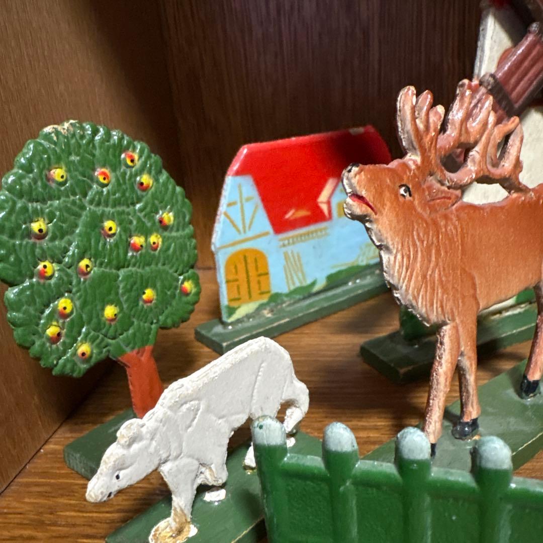 ドイツ　木製　プレート　ヴィンテージ 動物セット