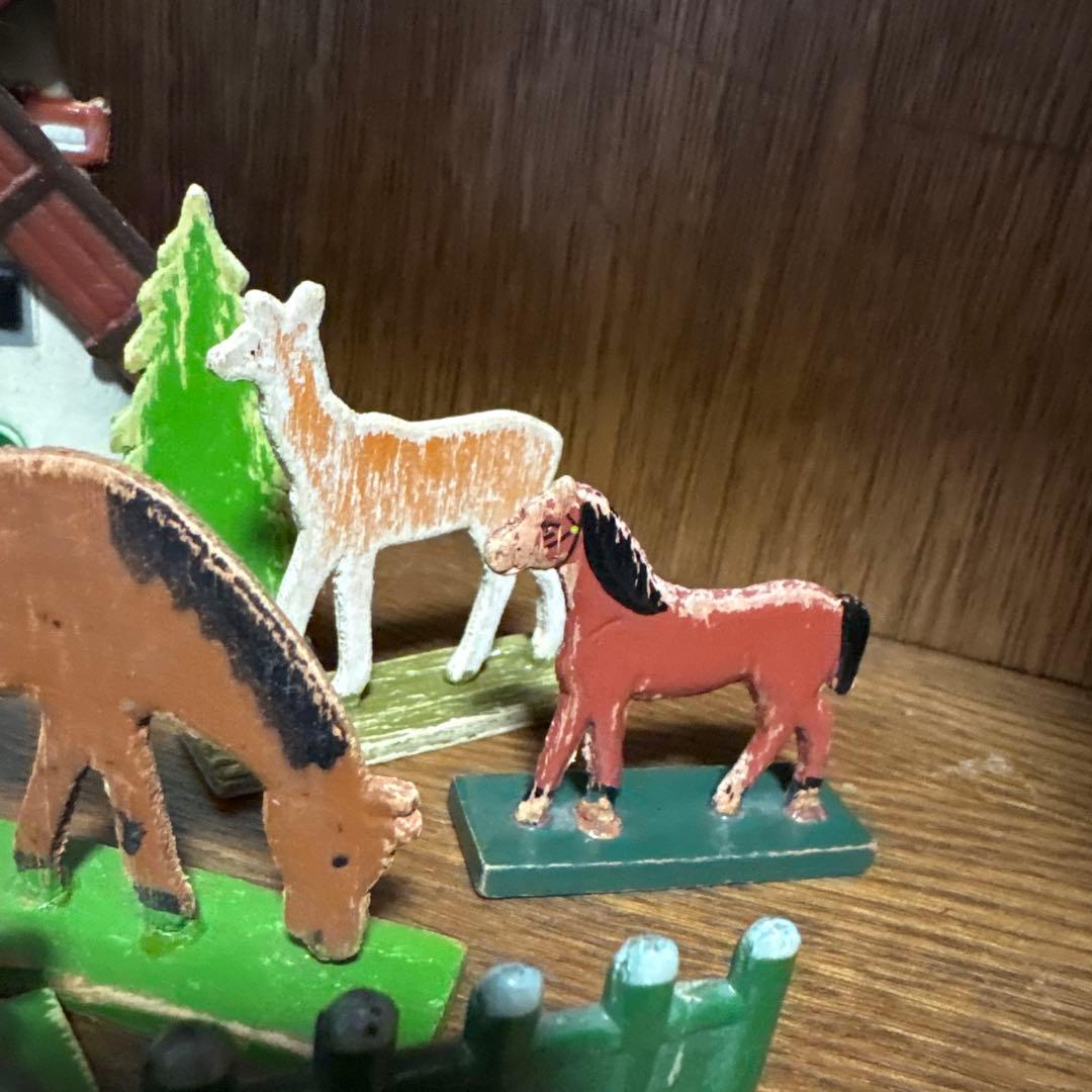 ドイツ　木製　プレート　ヴィンテージ 動物セット