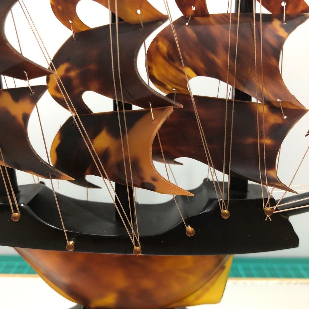 本ベッコウ帆船・ガラスケース入り