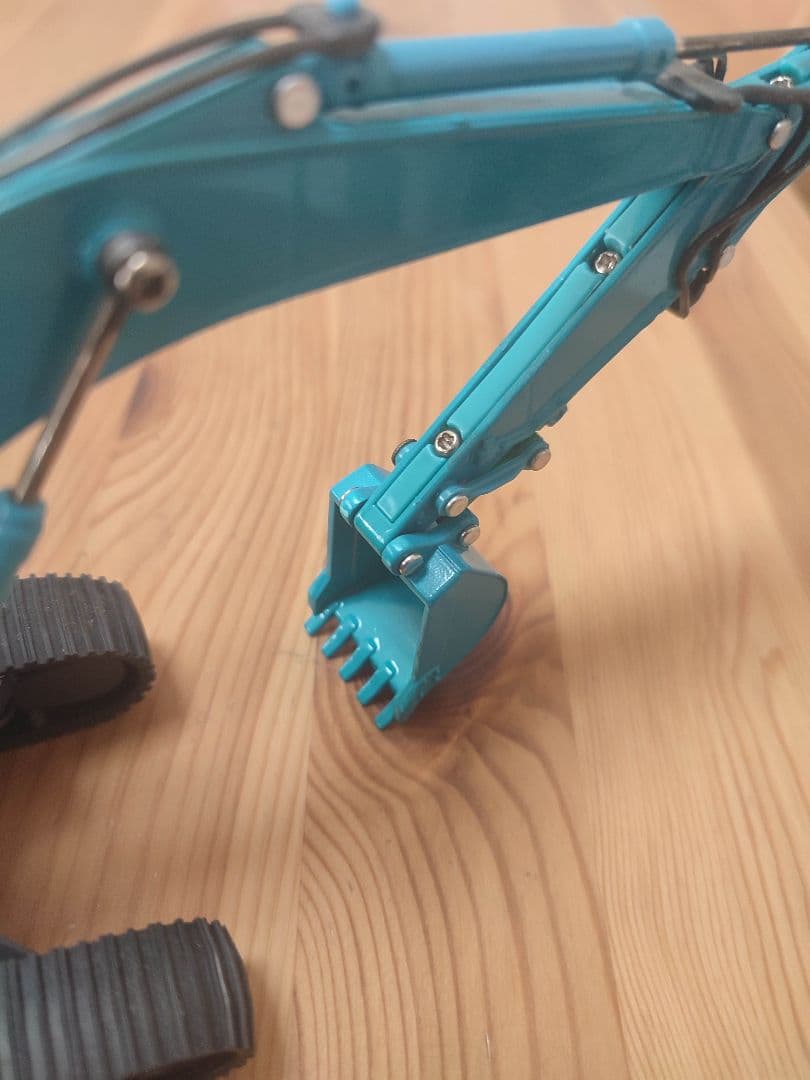 KOBELCO sk200 1/43スケール