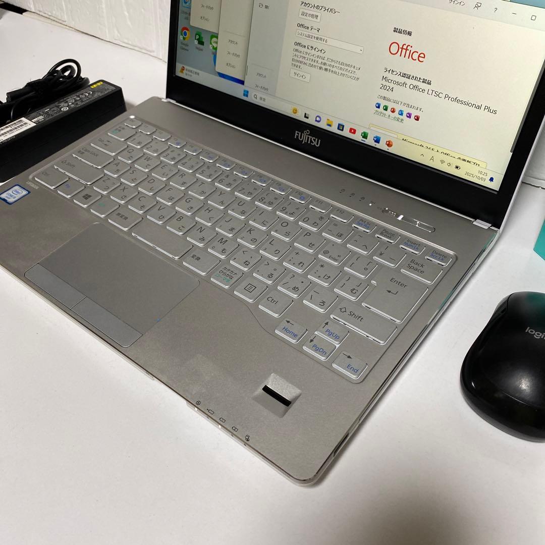 Windows11 オフィス入りCore i5 SSD256GB 富士通　FHD