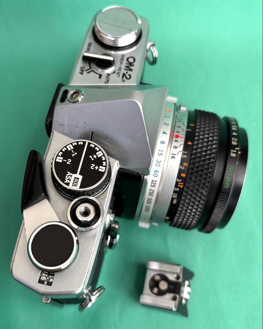 ★ OLYMPUS OM-2N + 標準レンズ 50mm