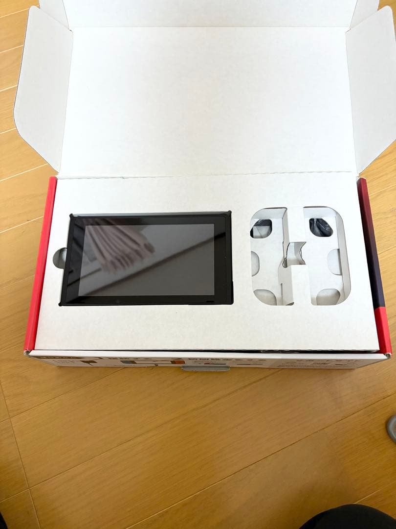 Nintendo Switch バッテリー強化版 2021年製 ジョイコンなし