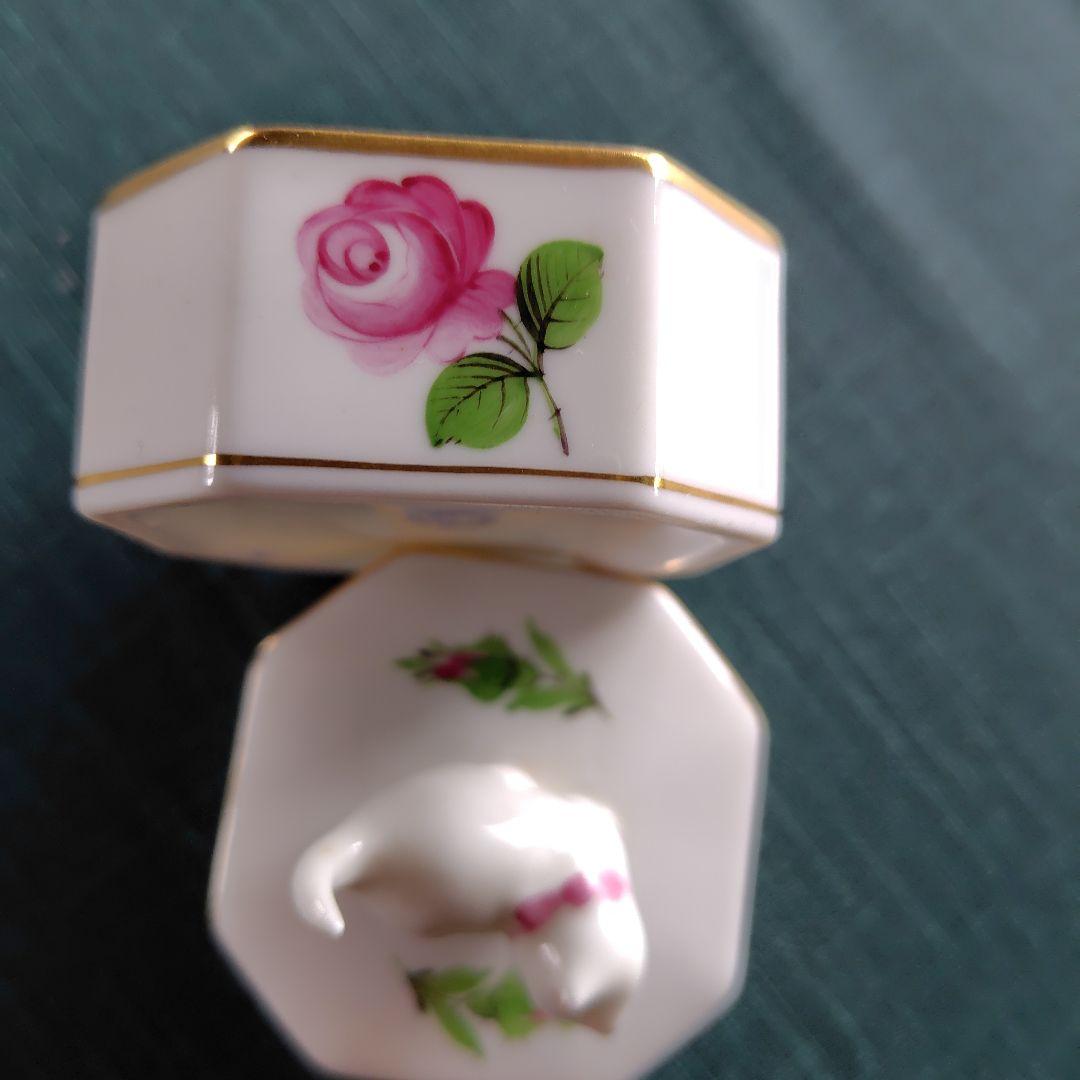 HEREND　ウィーンの薔薇　猫　八角形小物入れ