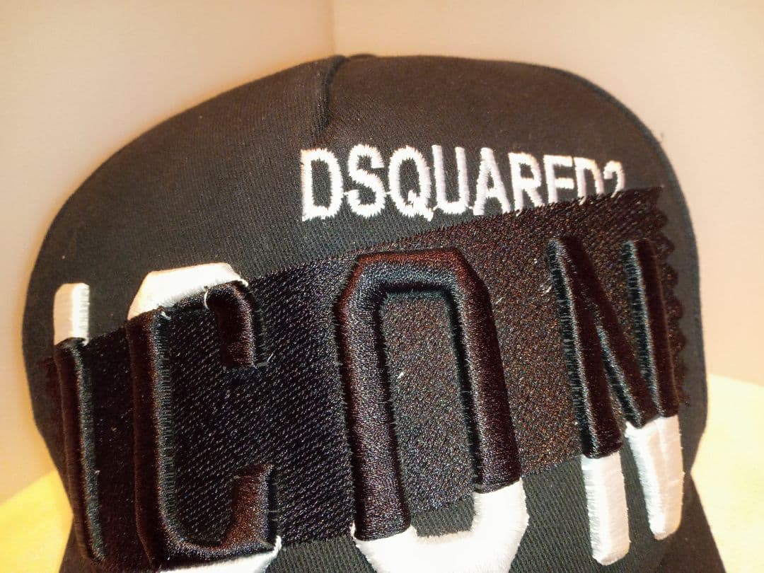 DSQUARED2 ディースクエアード2　キャップ