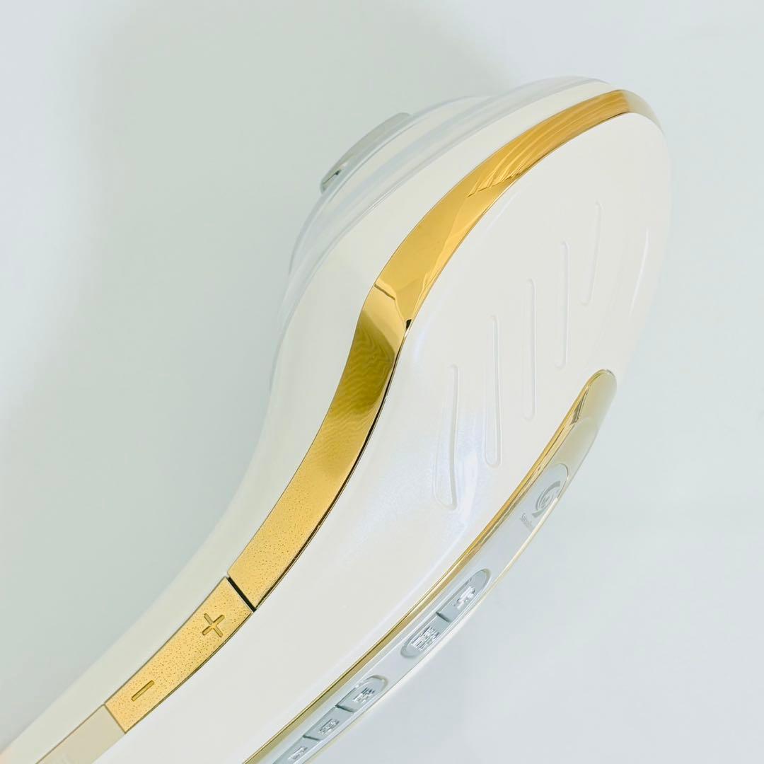 ドクターアリーヴォ ゴーストプレミアム 美顔器 Dr.arrivo