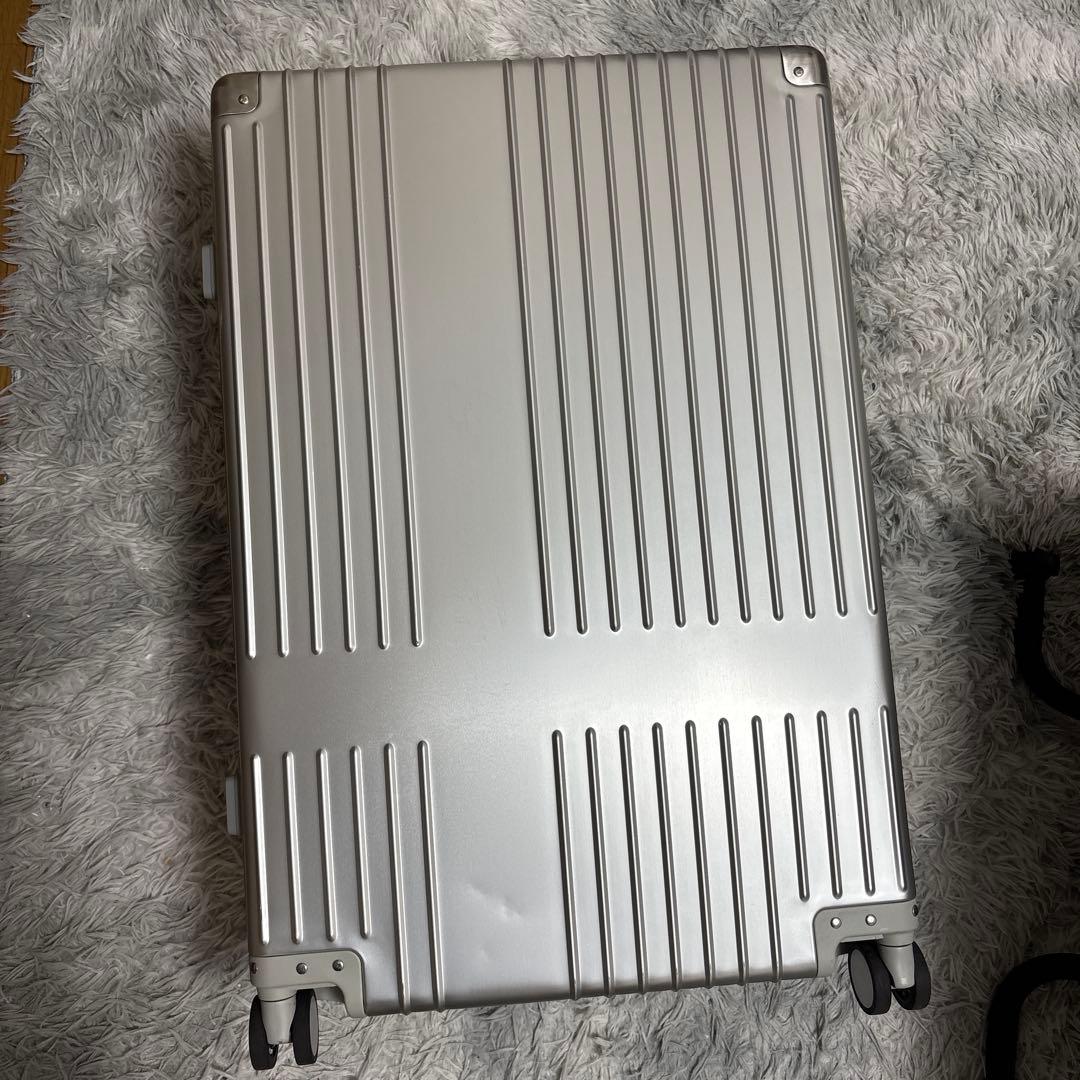 innovator キャリーケース 96L INV7811