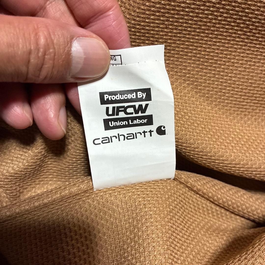 Carhartt フード付きジャケット M アメリカサイズなので大きめです。