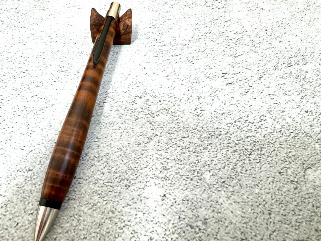 ウッドペンクラクト woodpencraft 栃縮杢スモーク ボールペン 新品