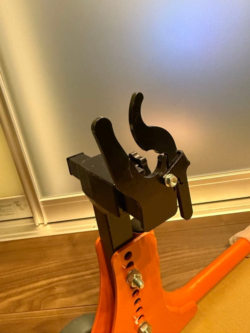 【最終値下げ！】　デイトナ　メンテナンススタンド