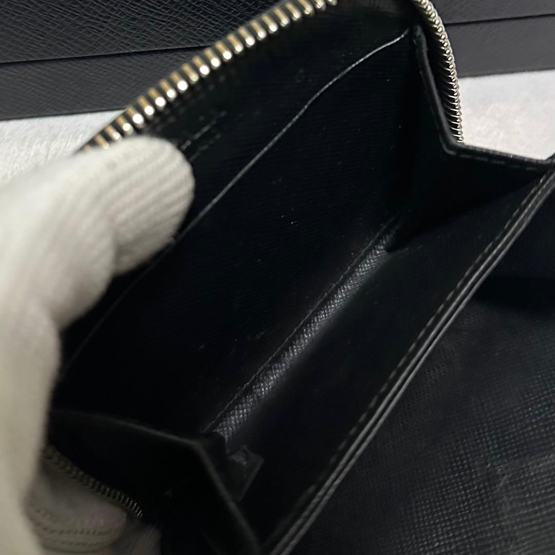 PRADA プラダ　ケース　三角ロゴ　ブラック　サフィアーノレザー