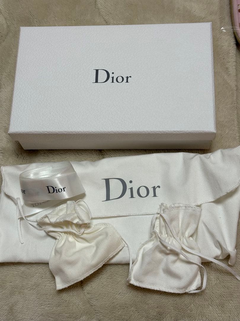 Christian Dior クリスチャンディオール 黒白チェーンウォレット