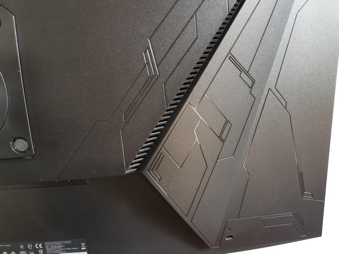 ASUS TUF Gaming 湾曲モニター VG32VQ WQHD 144Hz