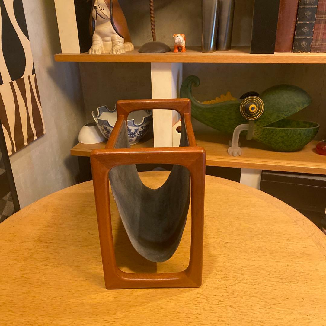 デンマークAksel Kjersgaard チーク材マガジンラック