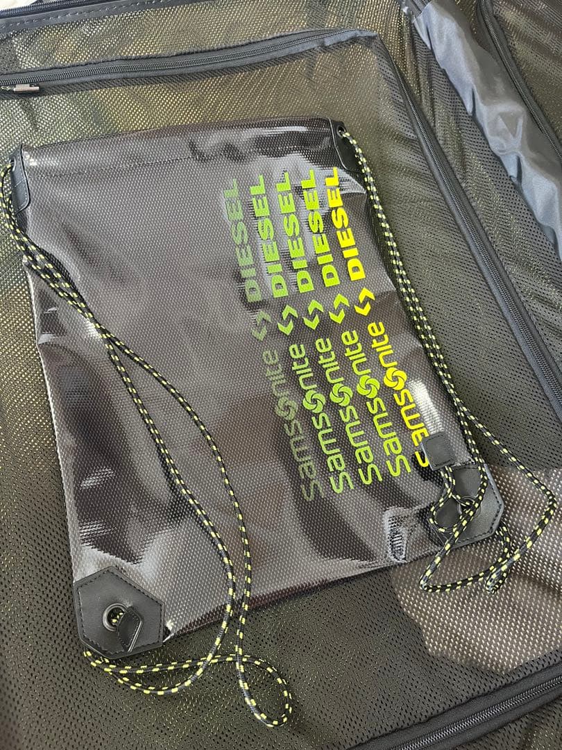 限定サムソナイトDIESEL /キャリーケース74 ノベルティ付