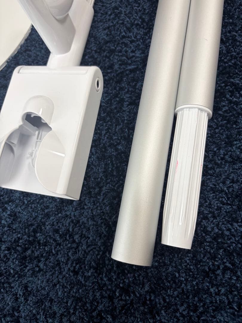 【新品未使用】Dyson Floor Dok マルチツールホルダー付き