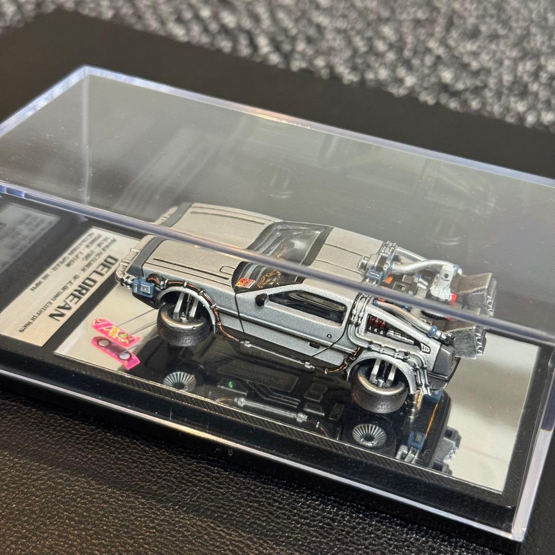 キャラウィール デロリアン Ⅱ カスタム品 1/64 バックトゥザフューチャー