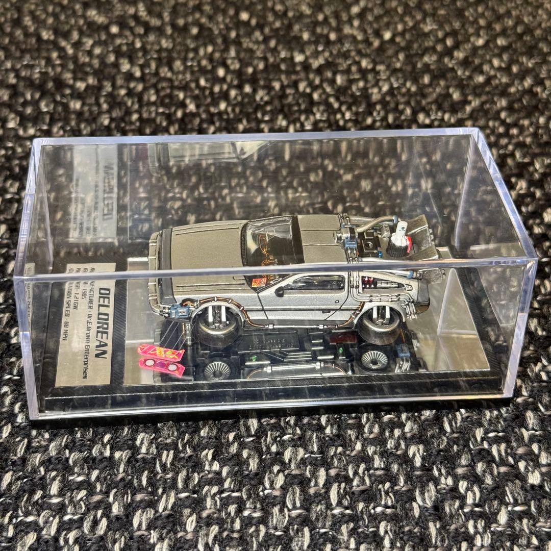 キャラウィール デロリアン Ⅱ カスタム品 1/64 バックトゥザフューチャー