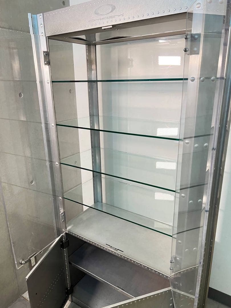 OAKLEY オークリー 什器　非売品　大型ディスプレイ サングラス、メガネ