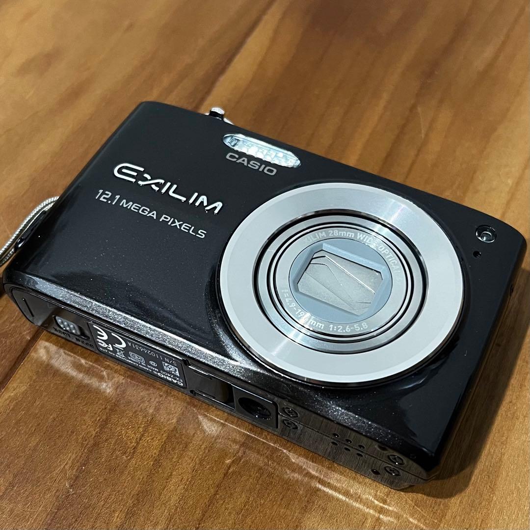 デジタルカメラ CASIO EXILIM EX-Z400