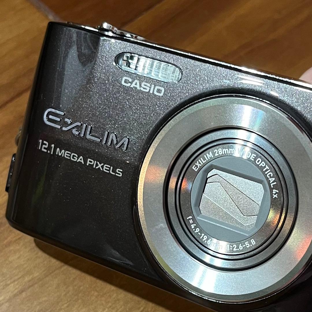 デジタルカメラ CASIO EXILIM EX-Z400