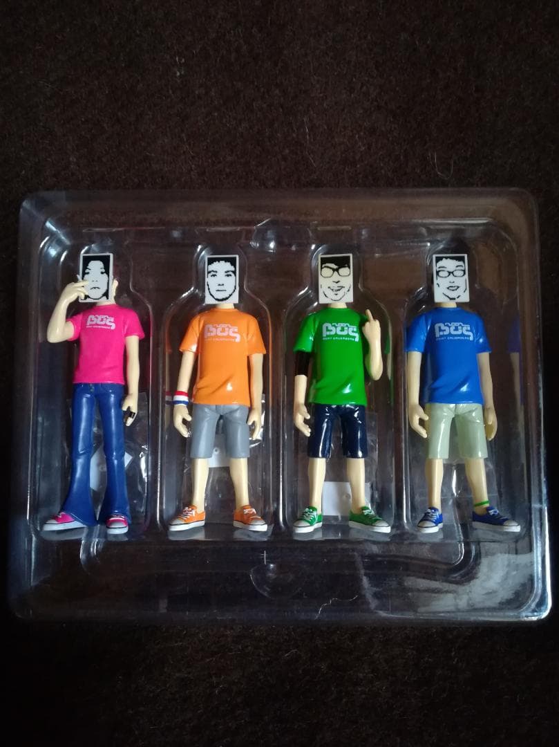 BEAT CRUSADERS フィギュア（色Ｔシャツver.） a