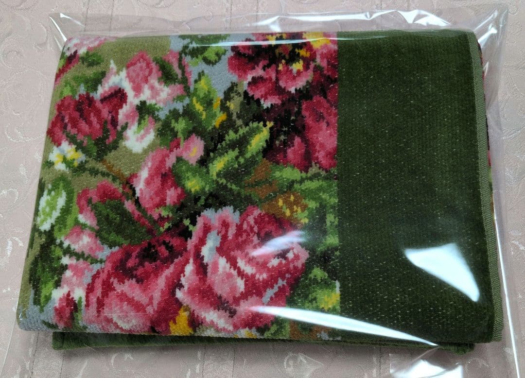 【新品・未使用】FEILER マルチカバー 花柄 75x75cm