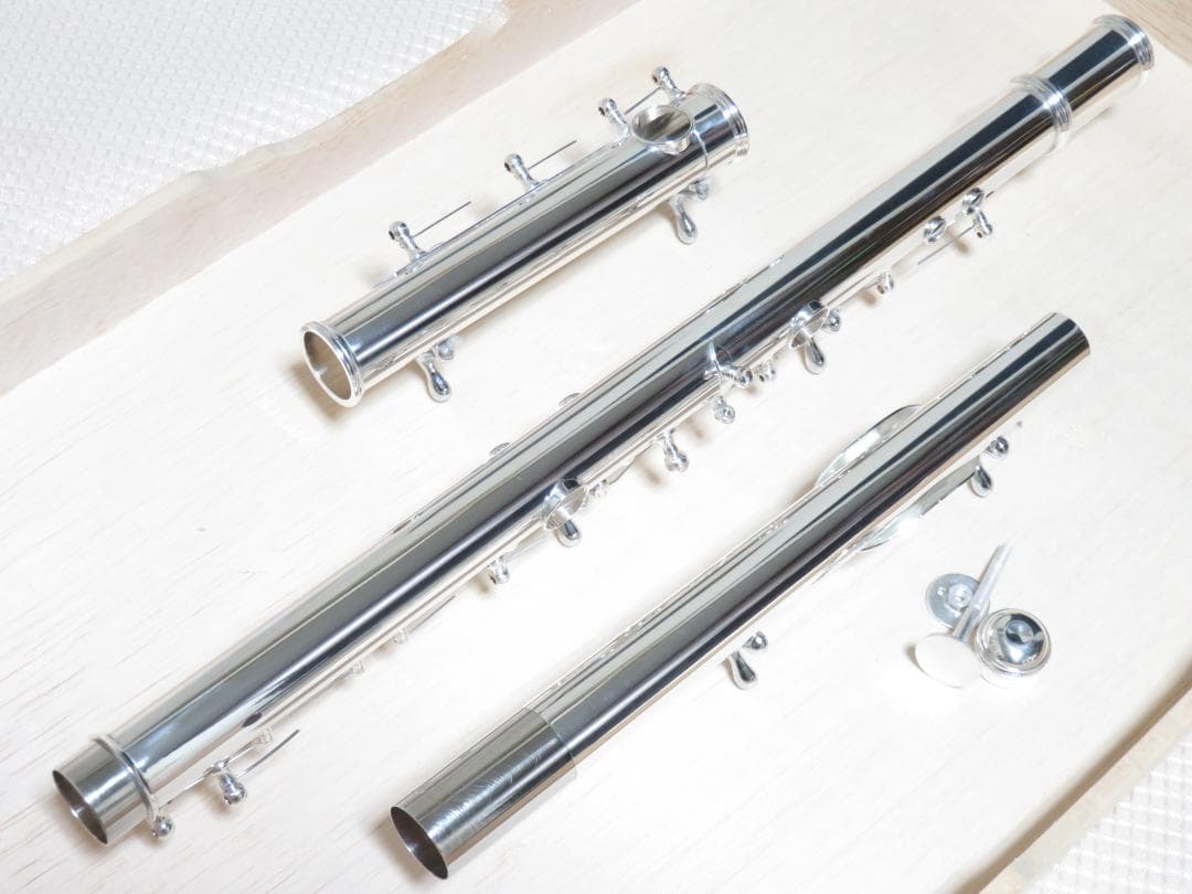 美品　メンテナンス済み　フルート　カワイ楽器（イワオ楽器製作所製造）リップ銀製