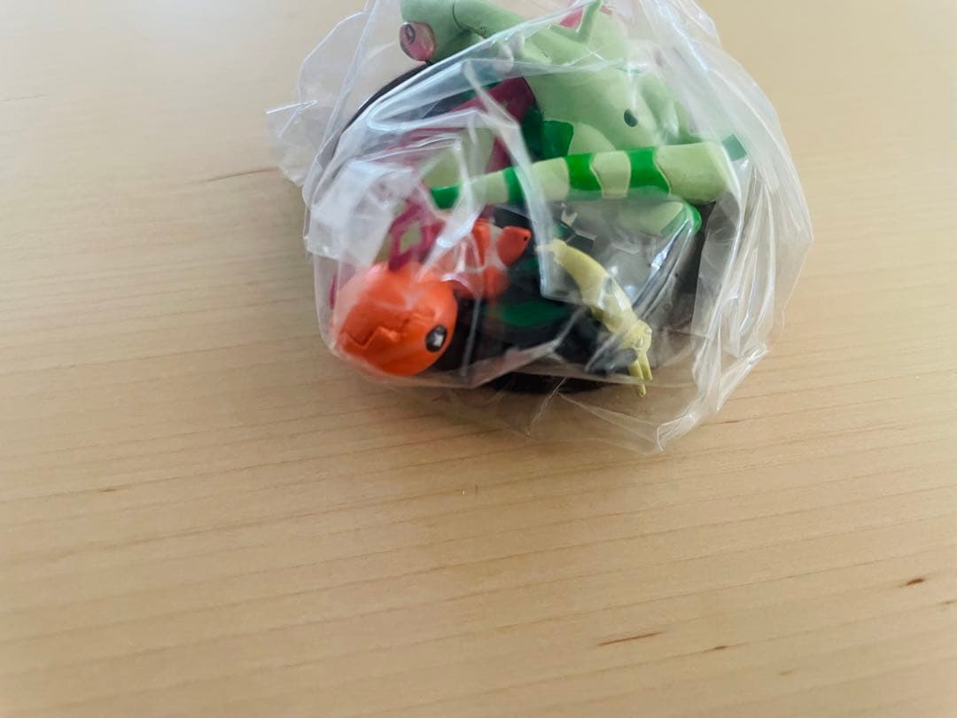 立体ポケモン図鑑　ナックラー　ビブラーバ　フライゴン