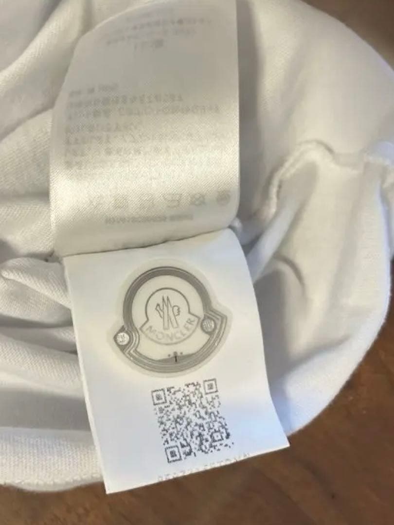 極美品！MONCLER ロゴプリント Tシャツ 1952年設立