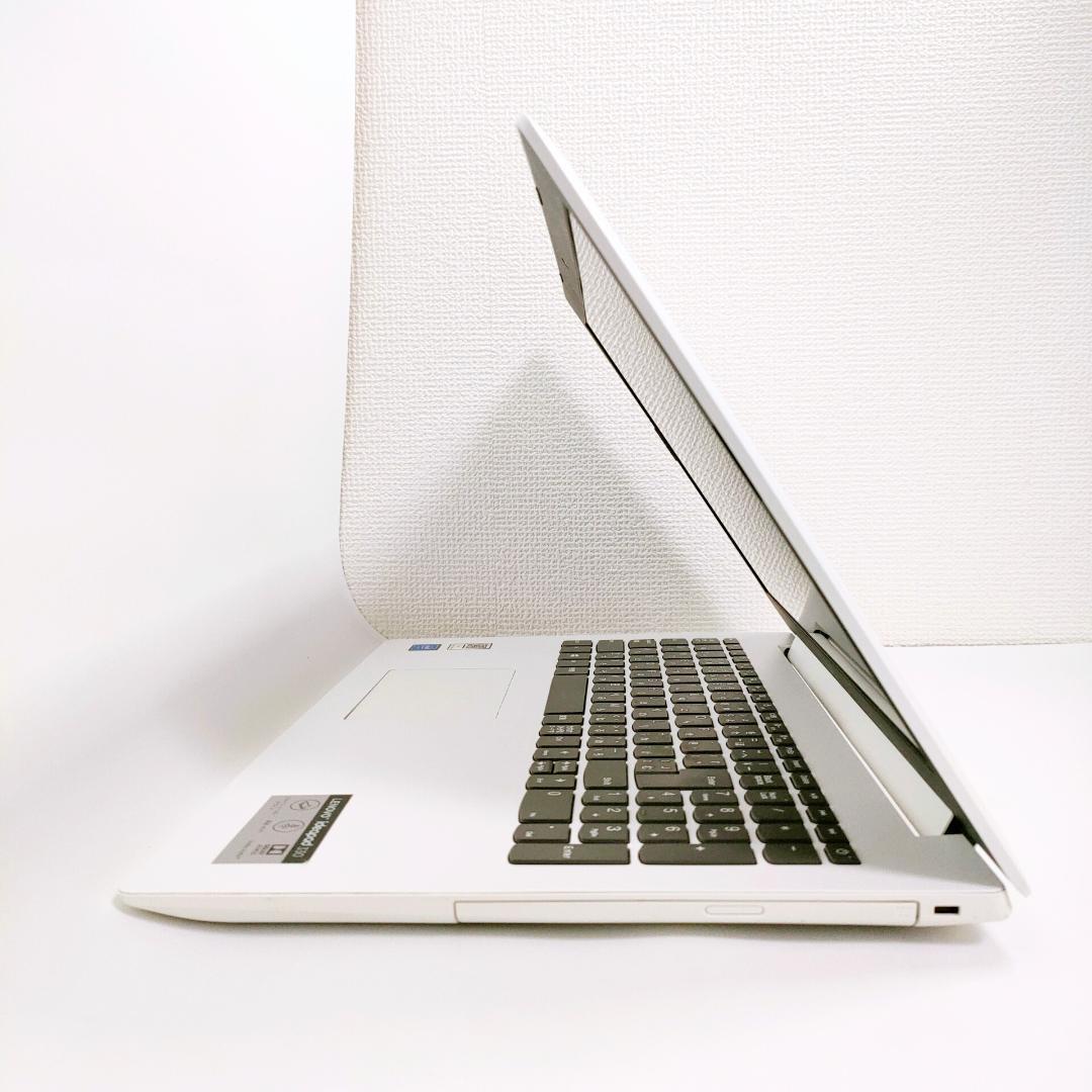 SSD1TB✨️第8世代/Windows11/カメラ付き白ノートパソコン/初心者