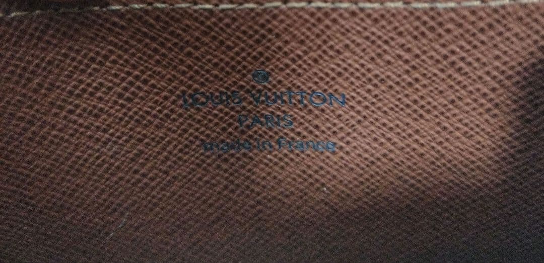 LOUIS VUITTON ジッピー  パース モノグラム M60067