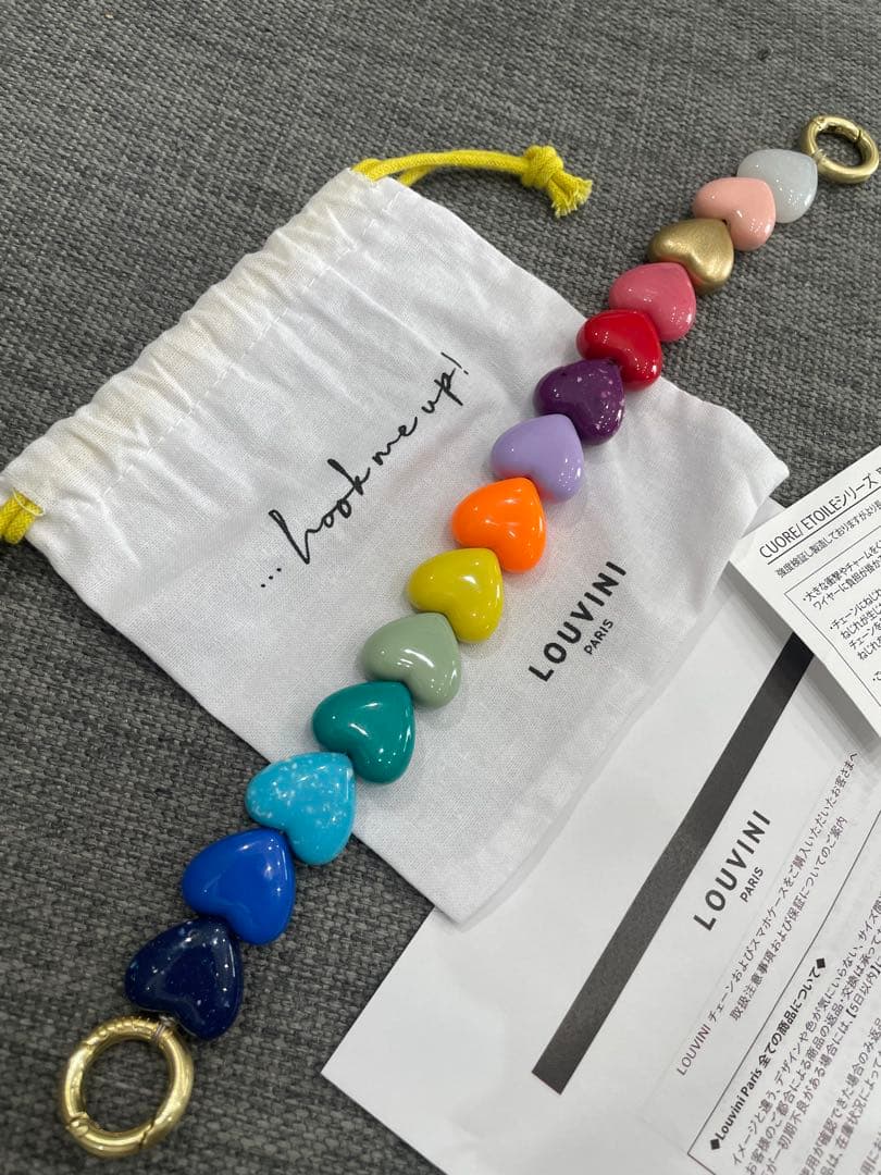 LOUVINI 携帯ストラップ　カラフルハート　新品未使用