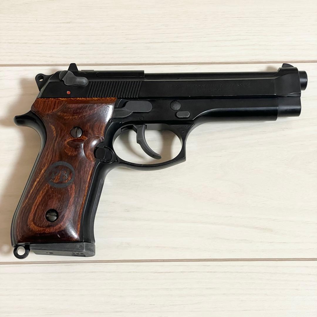 モデルガン　ハンドガン　トイガン　M9　木製　ブラック　エアガン　サバゲー