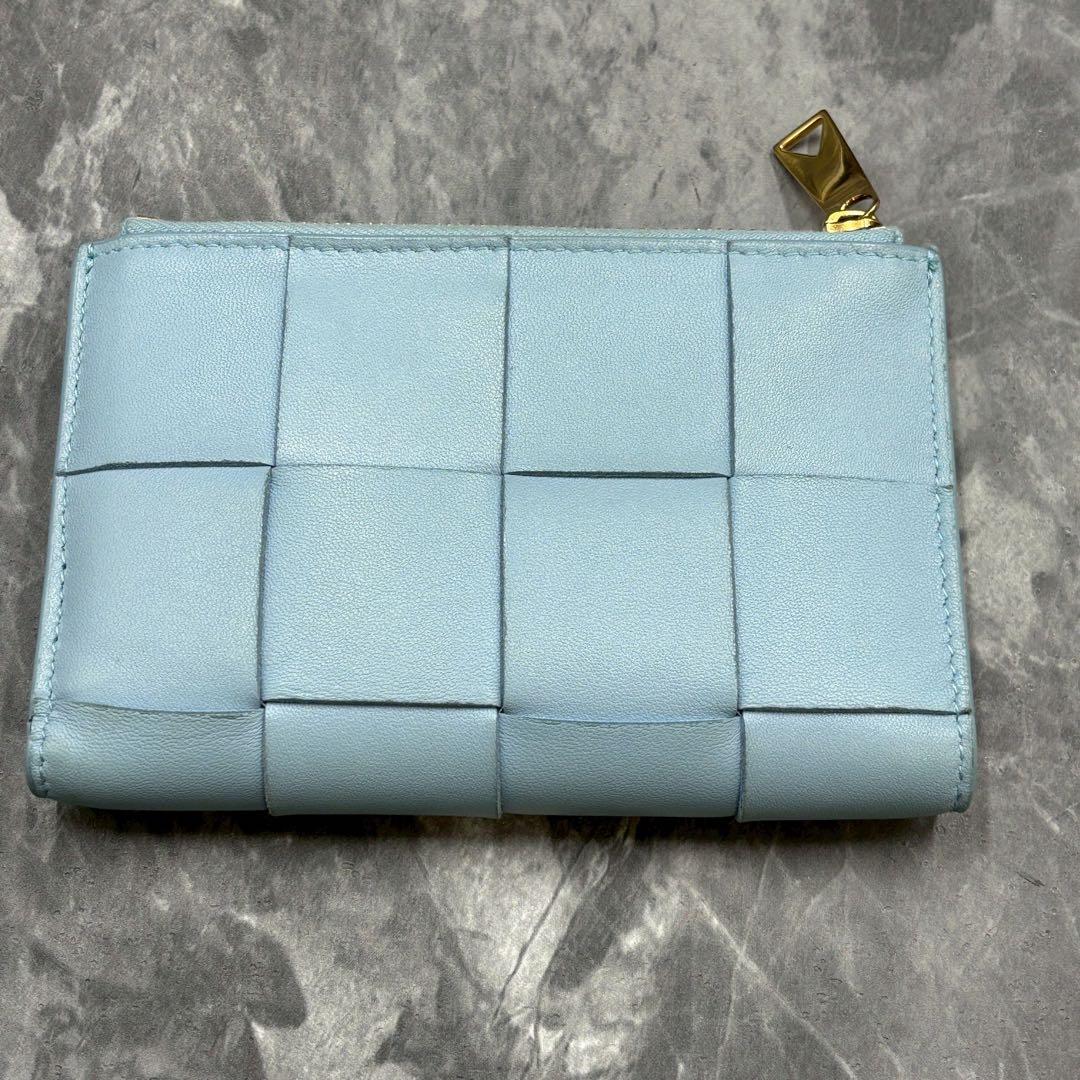 おもち坊☘️新春セール開催中 ✨ボッテガヴェネタ　ミディアムカセット　マキシ