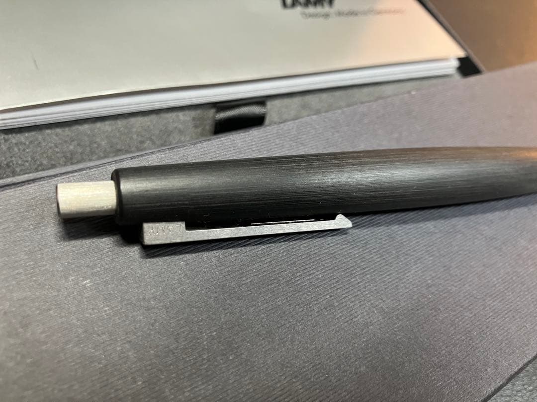 セーラー万年筆 プロフィット ブラックラスターM中字　LAMY2000