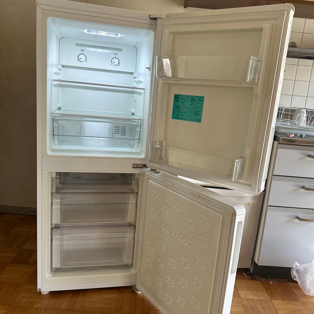 匿名配送　単身用　1人~2人暮らし　 ハイアール冷蔵庫　148ℓ ホワイト
